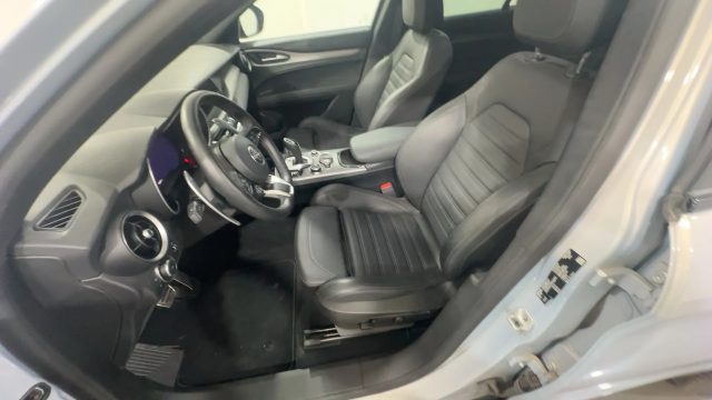 Alfa Romeo Stelvio 2.2 210 CV AT8 Q4 Veloce #MY24 #Vari.Colori, del 2024, 32.000 km, in vendita a Mirano (VE)