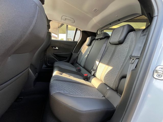 Peugeot 208 PureTech 100 S&S 5 porte Allure #Vari.Colori, del 2024, 17.500 km, in vendita a Mirano (VE)
