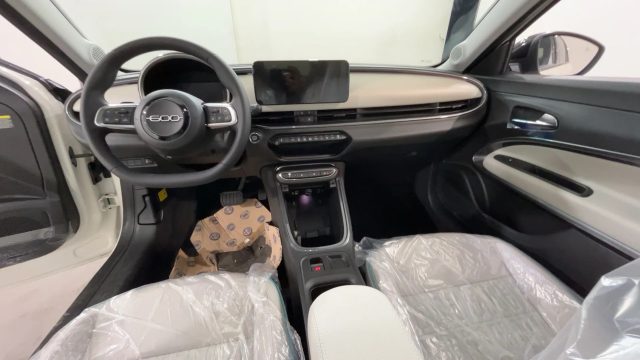 Fiat 600 Hybrid DCT MHEV La Prima #Vari.Colori, del 2025, 10 km, in vendita a Mirano (VE)