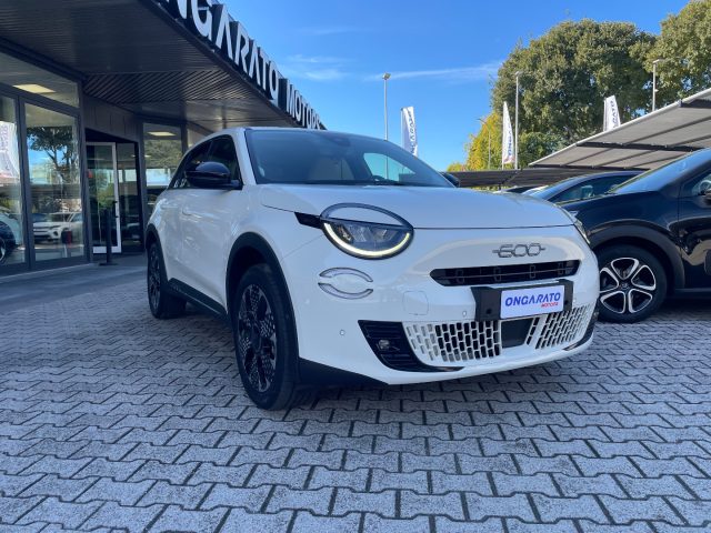 Fiat 600 Hybrid DCT MHEV La Prima #Vari.Colori - foto 3 di 4