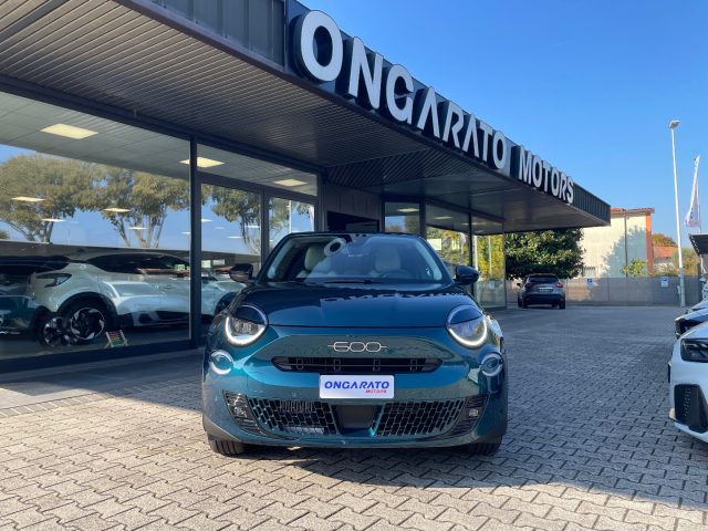 Fiat 600 Hybrid DCT MHEV La Prima #Vari.Colori - foto 2 di 4