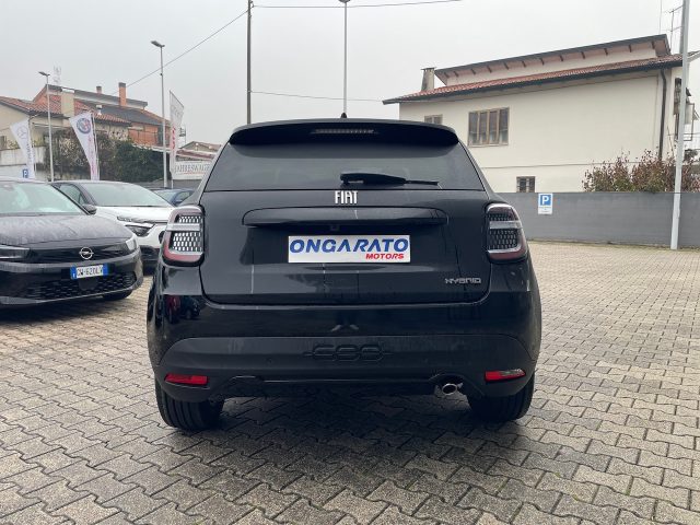Fiat 600 Hybrid DCT MHEV La Prima #Vari.Colori, del 2025, 17.400 km, in vendita a Mirano (VE)