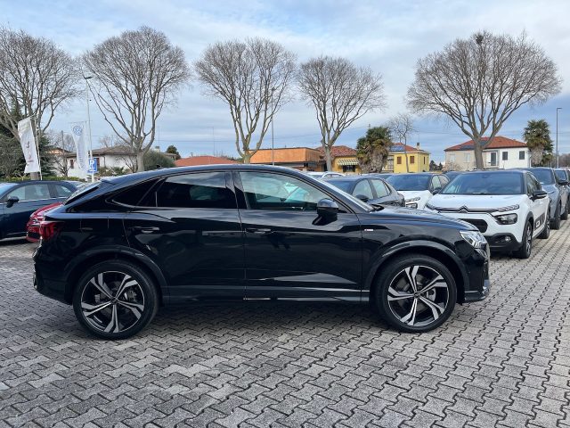 Audi Q3 40 TDI quattro S tronic Identity Black #Cerchi.20" km 0 a MIRANO