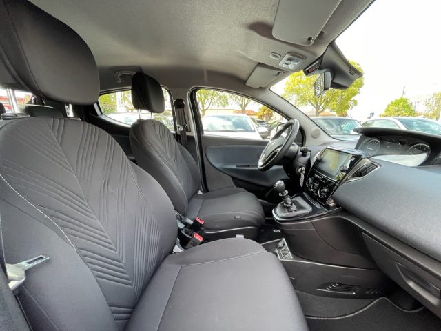 Lancia Ypsilon 1.0 FireFly S&S Hybrid Platino usato a MIRANO