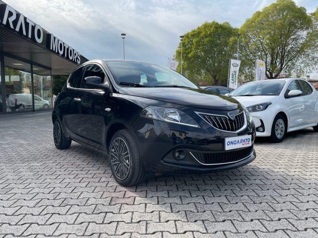 Lancia Ypsilon 1.0 FireFly S&S Hybrid Platino - foto 3 di 4