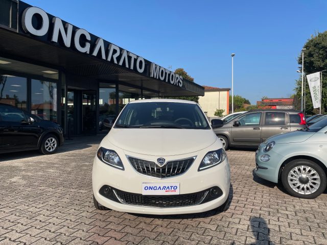 Lancia Ypsilon 1.0 FireFly 5 porte Hybrid Platino - foto 2 di 4