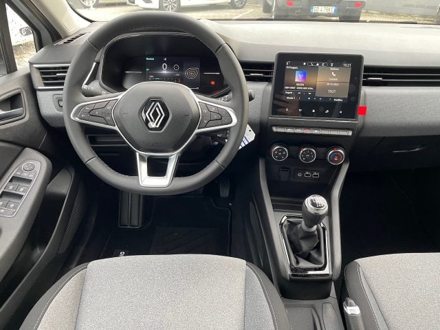 Renault Clio TCe 100 CV GPL 5 porte Evolution #PRONTACONSEGNA, del 2025, 10 km, in vendita a Mirano (VE)