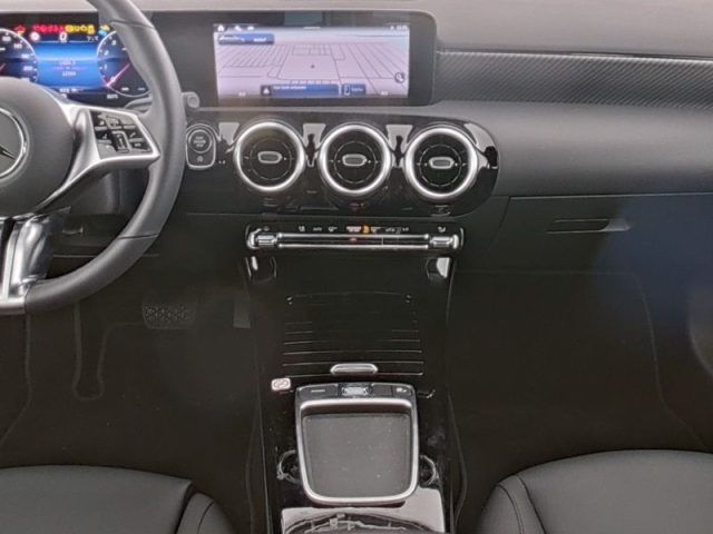 Mercedes-Benz A 180 Auto Progressive Line Advanced #Vari.Colori.Ordina - foto 4 di 4