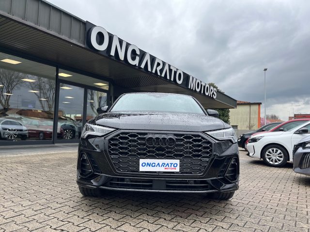 Audi Q3 35 SPB TDI S-Tronic Identity Black LIST. ?65.480 - foto 2 di 4