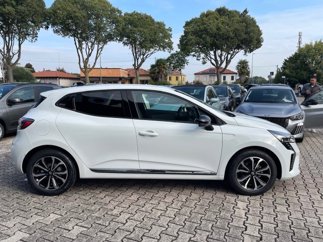 Renault Clio TCe 100 CV GPL 5 porte Techno - foto 4 di 4