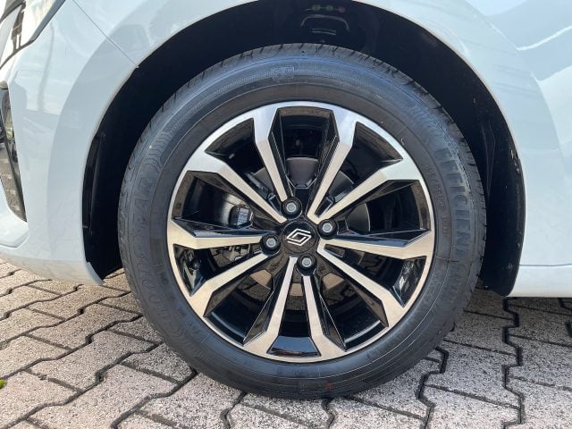 Renault Clio TCe 100 CV GPL 5 porte Techno, del 2025, 10 km, in vendita a Mirano (VE)