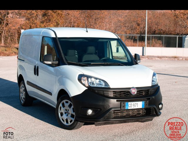 Fiat Doblo 1.4 T-JET 120 CV NATURAL POWER NO IVA 3POSTI usato a SAN SEVERINO MARCHE