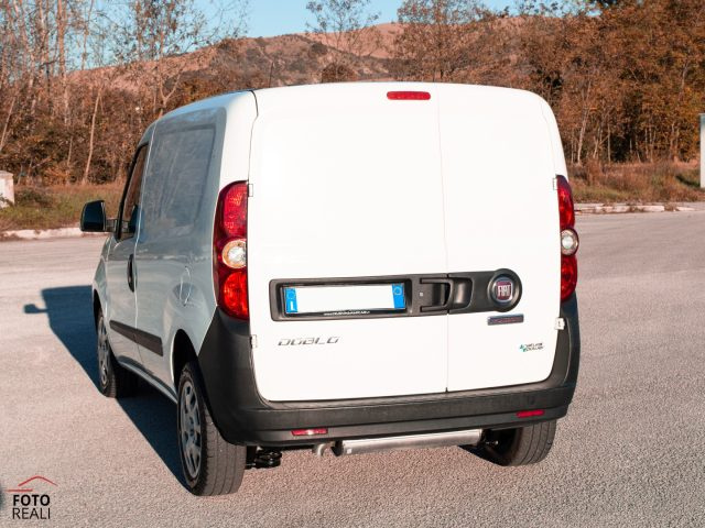 Fiat Doblo 1.4 T-JET 120 CV NATURAL POWER NO IVA 3POSTI - foto 4 di 4