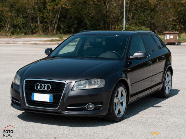 Audi A3 SPB 1.6 TDI 105 CV S-LINE S-TRONIC - foto 3 di 4
