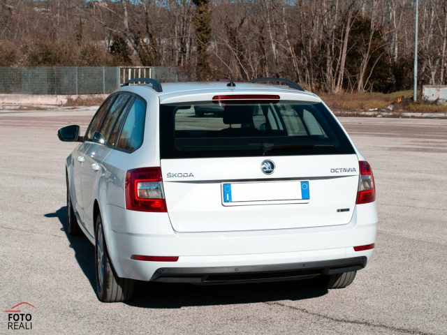 Skoda Octavia 1.5 130 CVDSG WAGON AMBITION G-TEC (METANO) - foto 4 di 4