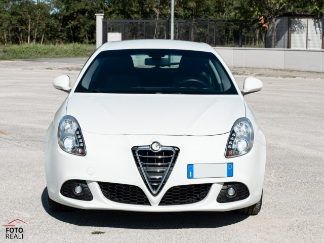Alfa Romeo Giulietta 1.6 JTDm-2 105 CV - foto 2 di 4