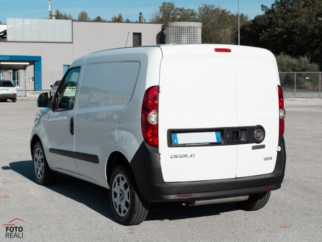 Fiat Doblo 1.4 T-JET 120CV NATURAL POWER LOUNGE - foto 4 di 4