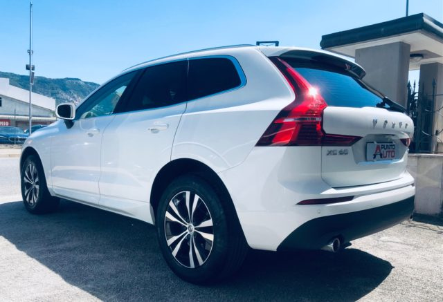 Volvo XC60 B4 (d) AWD Geartronic Momentum Pro 60MILA KM TELEC - foto 2 di 4