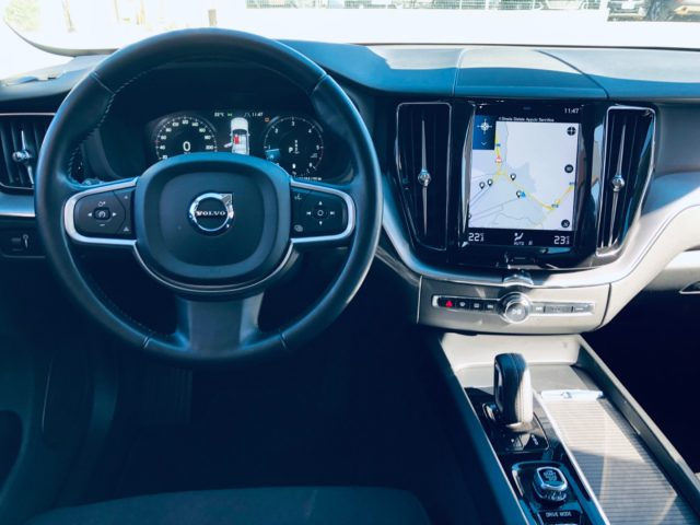 Volvo XC60 B4 (d) AWD Geartronic Momentum Pro 60MILA KM TELEC, del 2021, 60.000 km, in vendita a Isernia (IS)