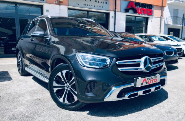 Mercedes-Benz GLC 220 d 4Matic SPORT TETTO-PEDANE- TELECAM, del 2020, 59.990 km, in vendita a Isernia (IS)