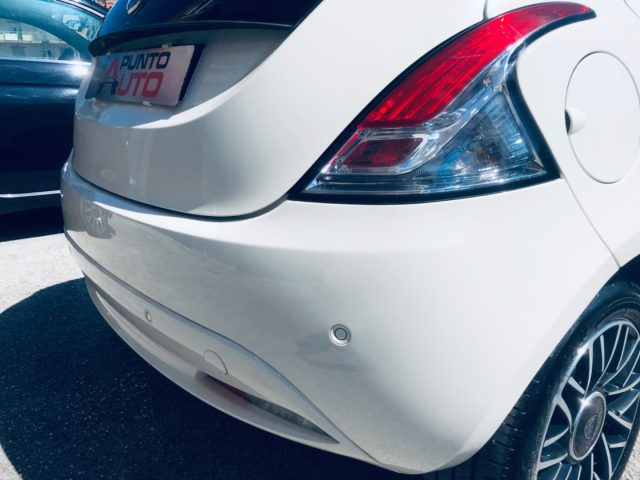 Lancia Ypsilon 1.0 FireFly 5 porte S&S Hybrid Ecochic Gold - foto 3 di 4