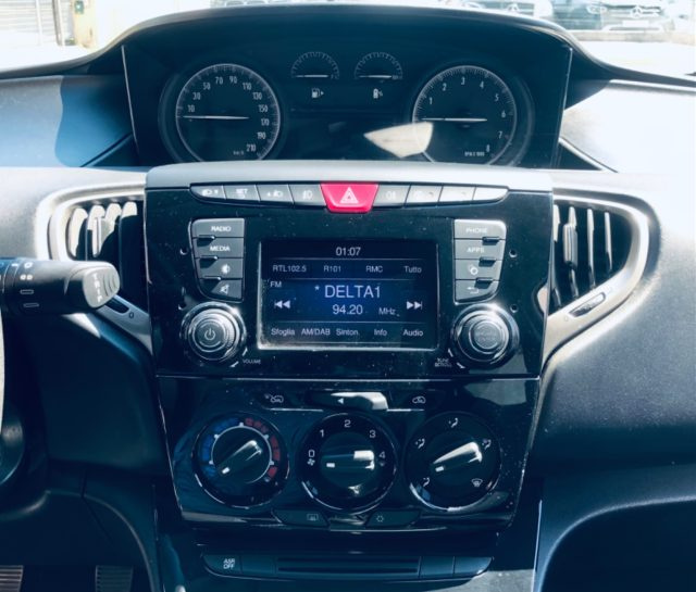 Lancia Ypsilon 1.0 FireFly 5 porte S&S Hybrid Ecochic Gold - foto 4 di 4