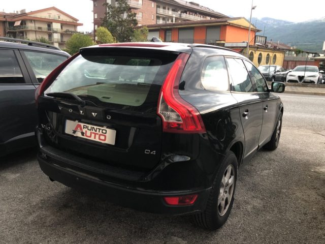 Volvo XC60 D3 AWD Kinetic - foto 4 di 4