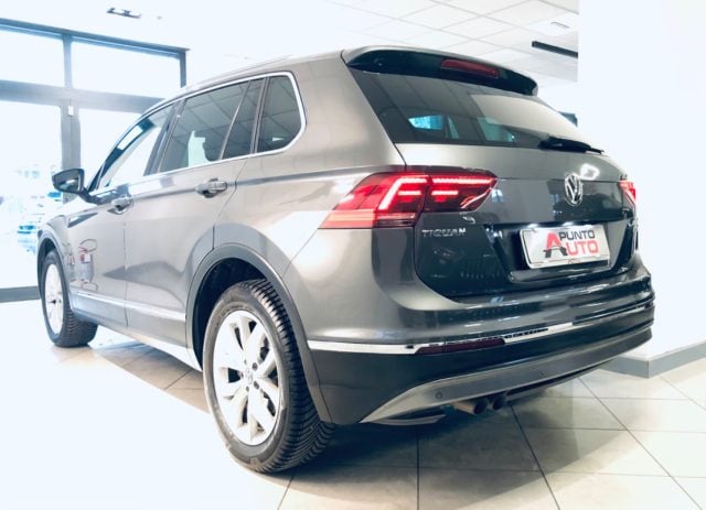 Volkswagen Tiguan 2.0 TDI SCR DSG 4MOTION Executive BMT - foto 3 di 38