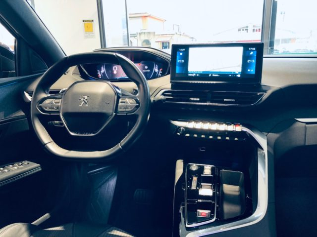 Peugeot 3008 BlueHDi 130 S&S EAT8 Allure Pack, del 2023, 70.000 km, in vendita a Isernia (IS)