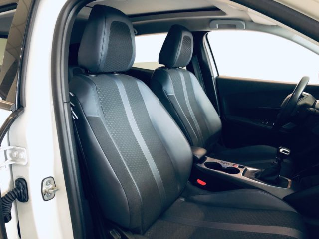 Peugeot 2008 BlueHDiS&S Allure Navi Pack- TETTO usato a ISERNIA