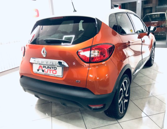 Renault Captur dCi 8V Intens telecamera pelle - foto 3 di 4