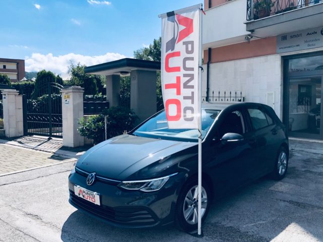 Volkswagen Golf 2.0 TDI SCR LIFE -, del 2021, 110.000 km, in vendita a Isernia (IS)