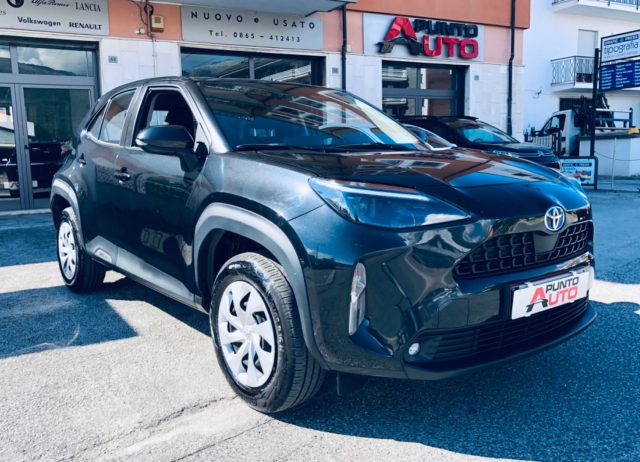 Toyota Yaris Cross 1.5 Hybrid 5p. E-CVT Business, del 2023, 69.000 km, in vendita a Isernia (IS)