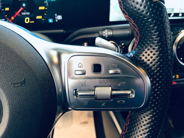 Mercedes-Benz GLA 200 d Automatic amg Premium -telecamera, del 2021, 105.000 km, in vendita a Isernia (IS)