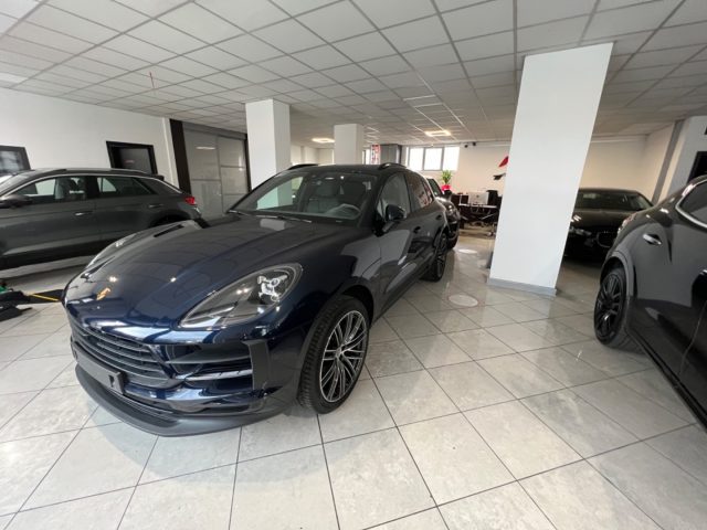 Porsche Macan 2.0 TETTO -, del 2021, 20.000 km, in vendita a Isernia (IS)