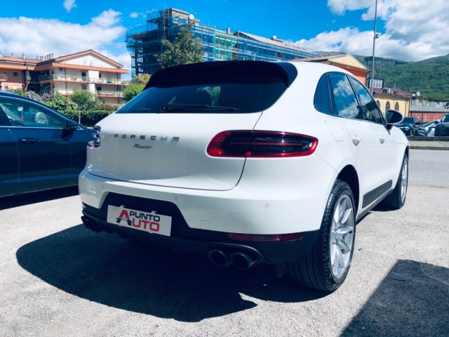 Porsche Macan 2.0 turbo 252 cv BIANCA- NUOVISSIMA, del 2018, 95.000 km, in vendita a Isernia (IS)
