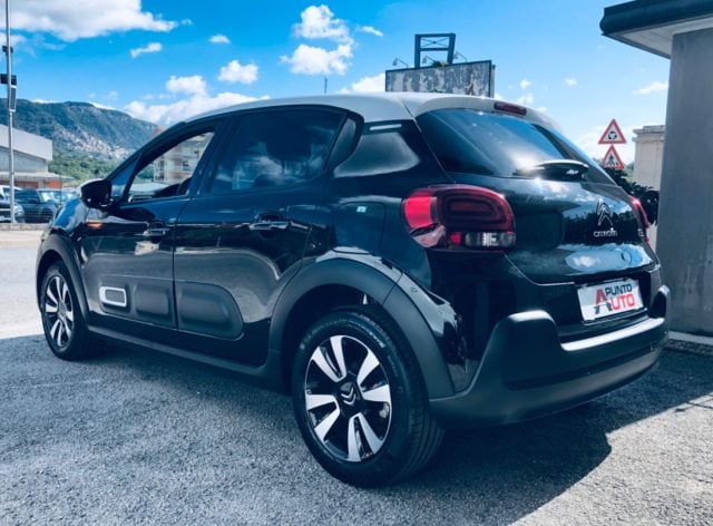 Citroen C3 PureTech 110 S&S Shine nera tetto bianco - foto 4 di 4