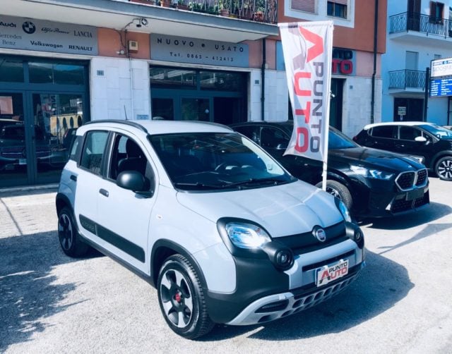 Fiat Panda Cross 1.0 FireFly S&S Hybrid CROSS GRIGIA, del 2022, 79.900 km, in vendita a Isernia (IS)