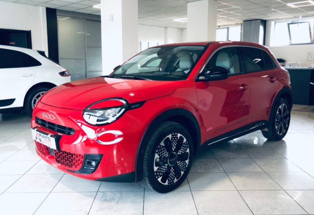 Fiat 600 Hybrid 100 CV DCT MHEV La Prima - foto 2 di 4