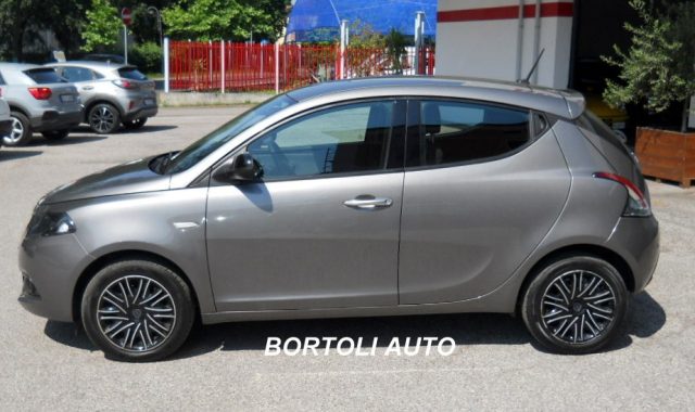 Lancia Ypsilon 1.0 FIREFLY 27.000 KM HYBRID GOLD - foto 4 di 4