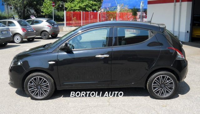 Lancia Ypsilon 1.2 GPL 33.000 KM GOLD - foto 4 di 4