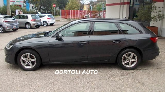 Audi A4 AVANT 2.0 35 TDI 48.000 KM S-TRONIC BUSINESS - foto 3 di 4