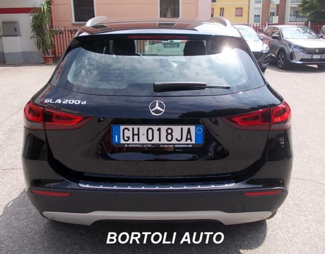 Mercedes-Benz GLA 200 d 57.000 KM AUTOMATICA BUSINESS EXTRA - foto 4 di 4