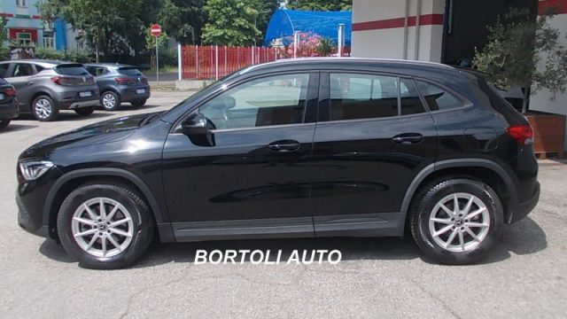 Mercedes-Benz GLA 200 d 57.000 KM AUTOMATICA BUSINESS EXTRA - foto 3 di 4