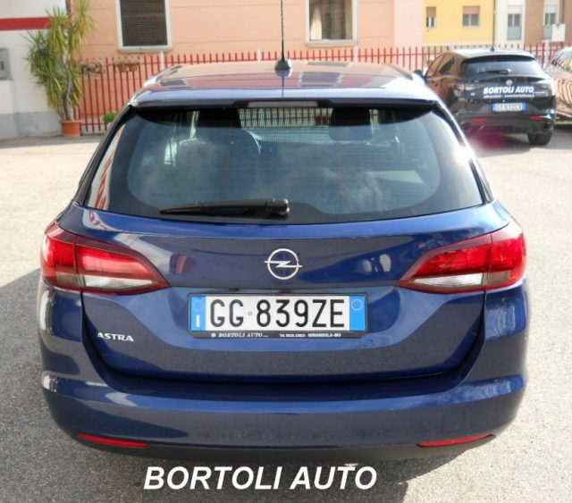Opel Astra 1.5 CDTi 44.000 KM SPORTS TOURER BUSINESS ELEGANCE - foto 4 di 4