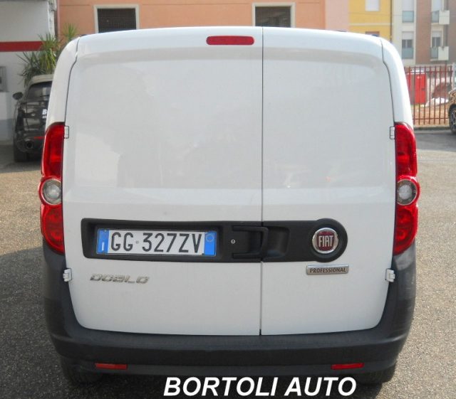 Fiat Doblo 1.6 MJT 45.000 KM 3 POSTI CARGO LOUNGE NAVIGATORE usato a MIRANDOLA