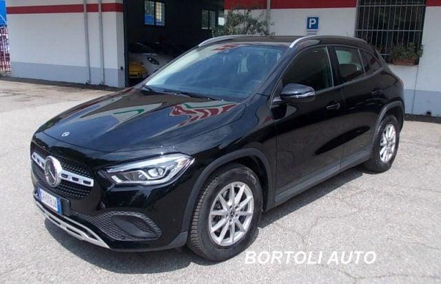 Mercedes-Benz GLA 200 d 57.000 KM AUTOMATICA BUSINESS EXTRA, del 2021, 57.800 km, in vendita a Mirandola (MO)