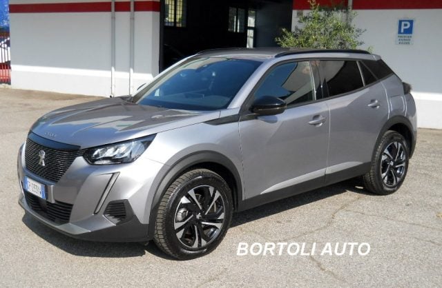 Peugeot 2008 BlueHDi 9.000 KM EAT8 ALLURE PACK AUTOMATICA, del 2023, 9.000 km, in vendita a Mirandola (MO)