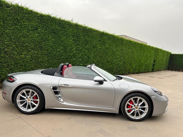Porsche 718 Spyder 2.5 S - foto 4 di 4