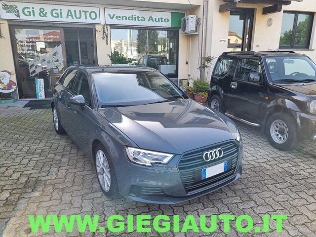 Audi A3 SPB 35 TDI S tronic Sport - foto 2 di 4